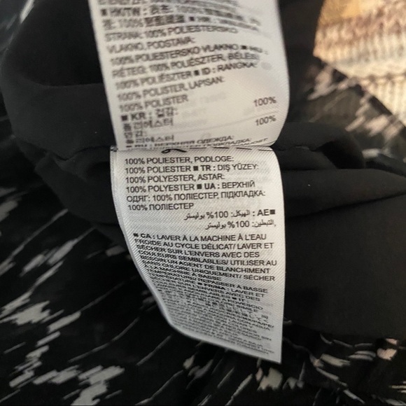 GAP ruffled black skirt~L - Picture 4 of 4